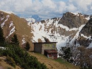 68 Alla Baita del Tino con Presolana sullo sfondo